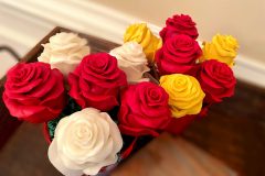 Rose-cake-pops-1-scaled