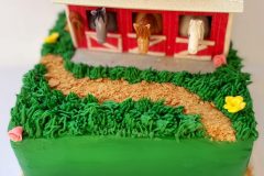 barn-cake-1-scaled