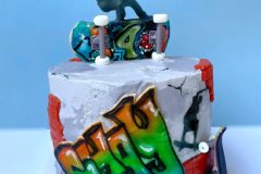 skateboard-cake-1-scaled